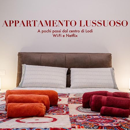 Appartamento Lussuoso Lodi Buitenkant foto